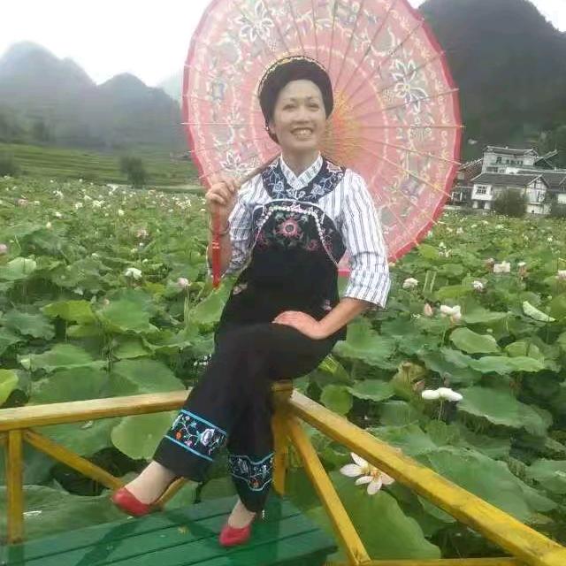 风雨彩虹