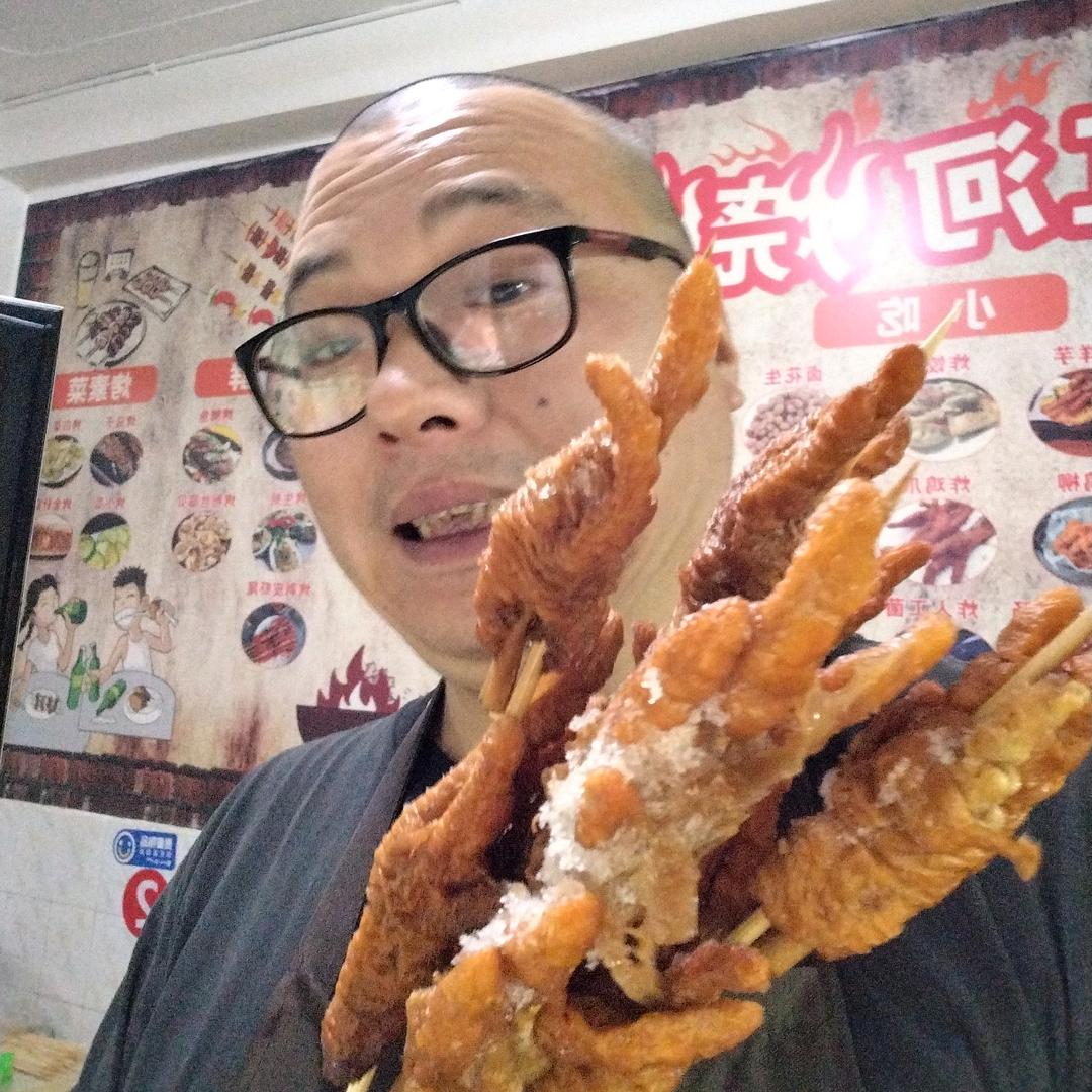 陆良合一烧烤店