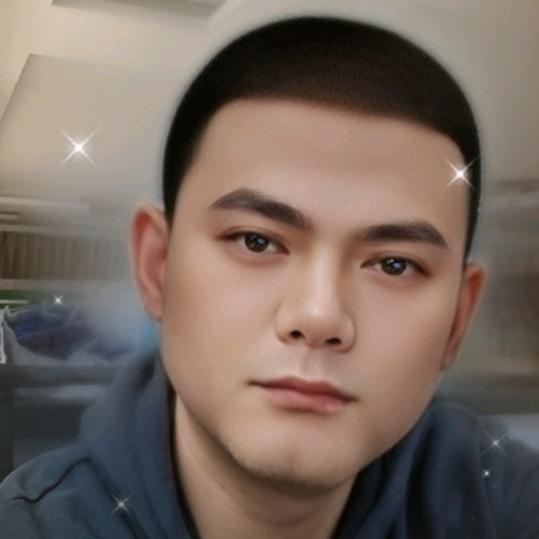 满身爹味的灰叔叔