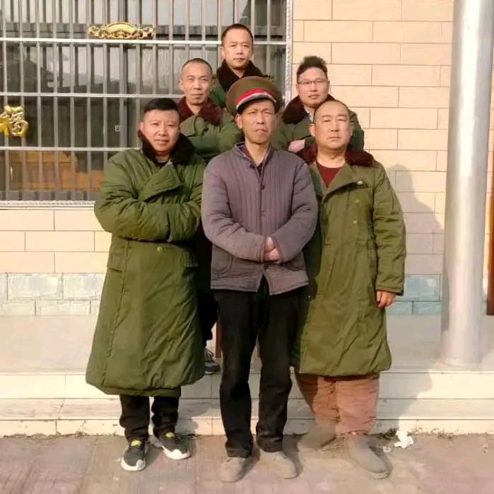 董氏文化传媒座山雕