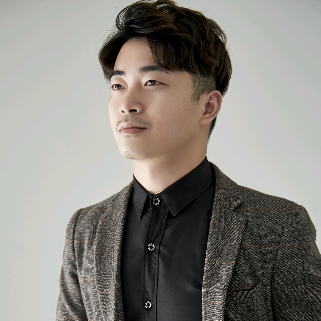九江减龄发型设计松哥