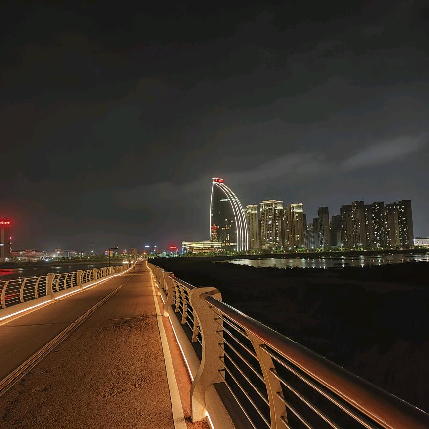 小陈有点沉