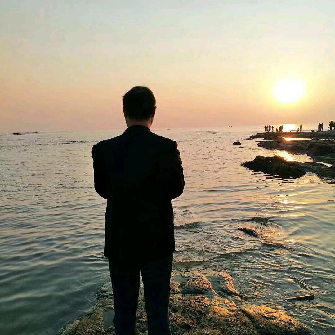 恋上那轮夕阳