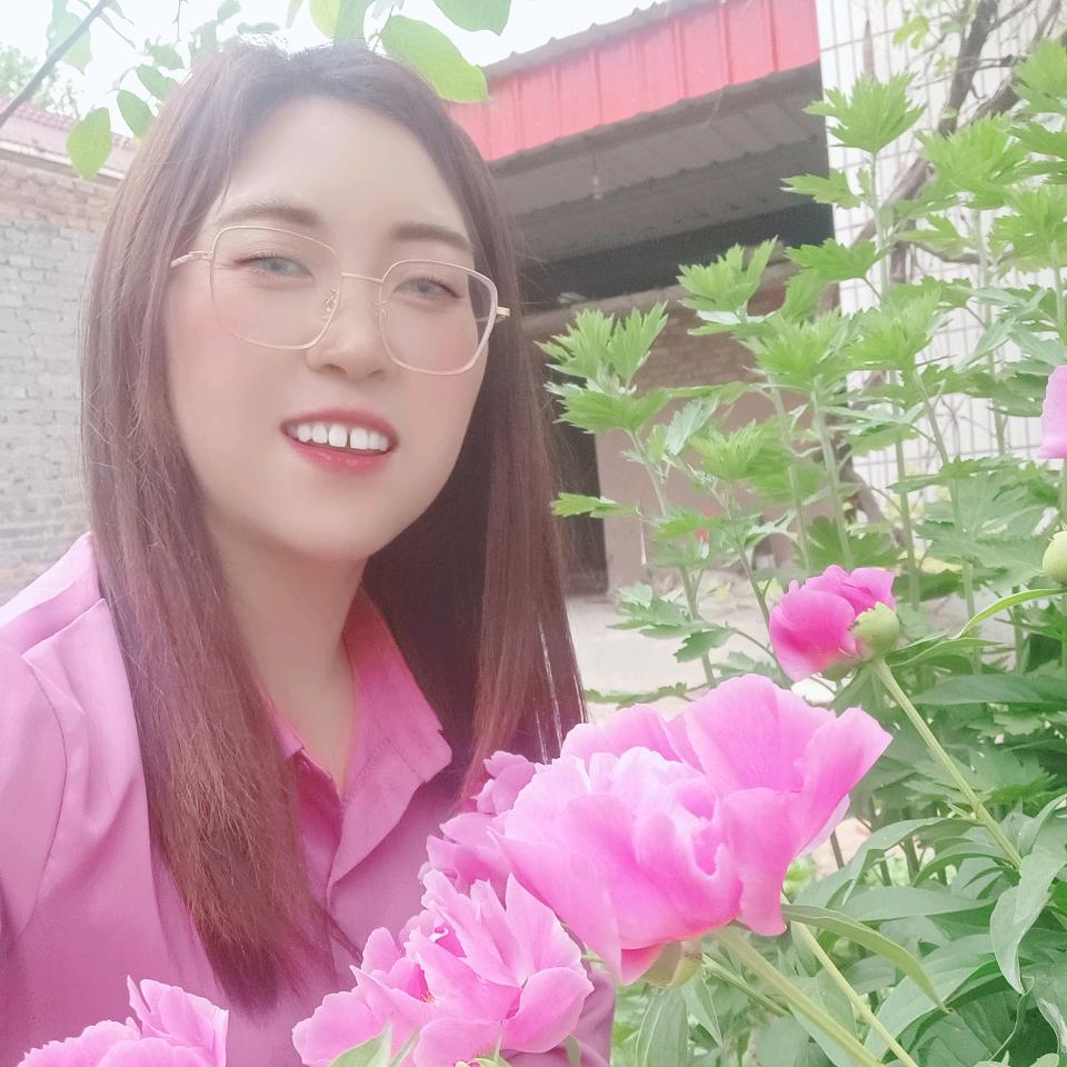 英子