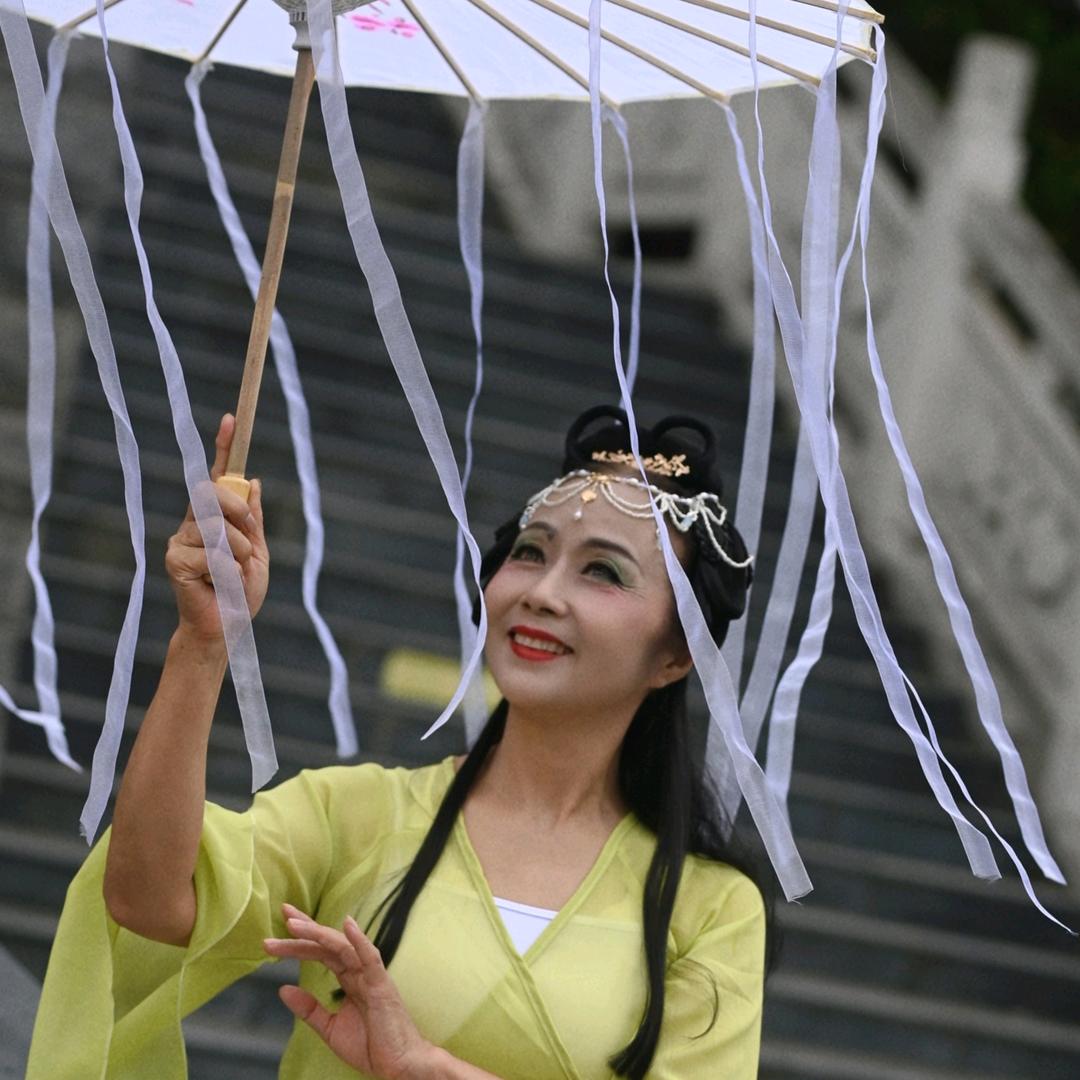 兴玉