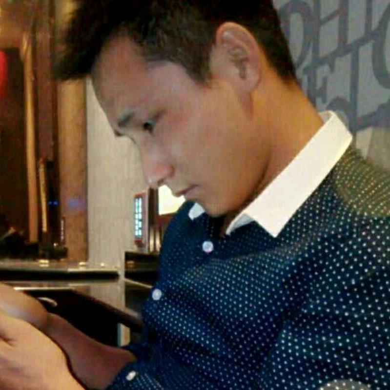 牵着蚂蚁散步。