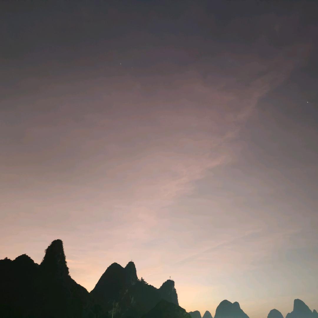 遇龙河畔的安逸生活