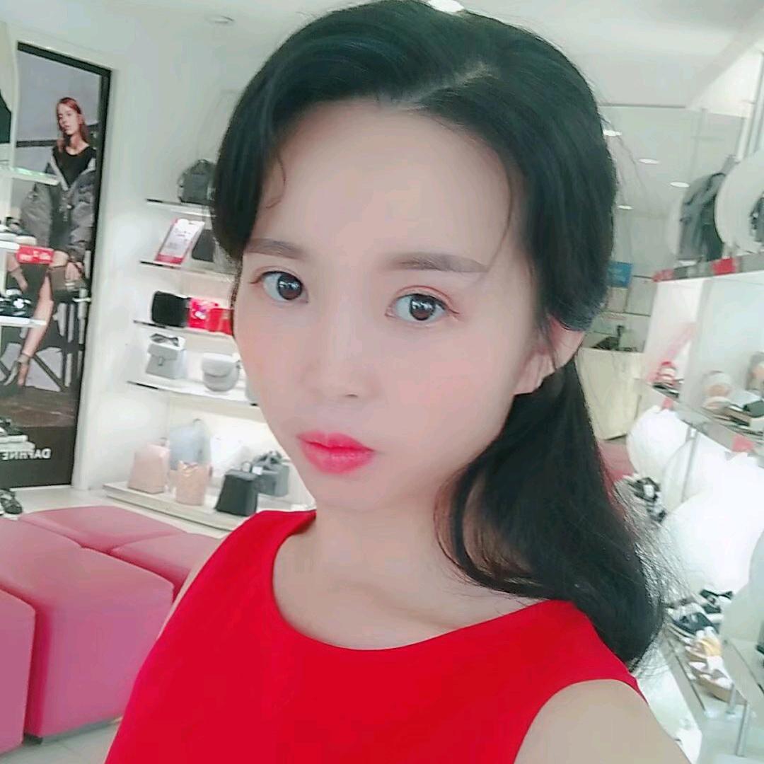 摸鱼的布丁蛋糕🎂
