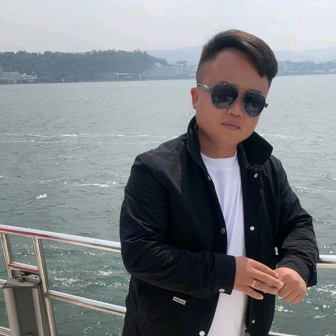 ·在眼泪上写爱