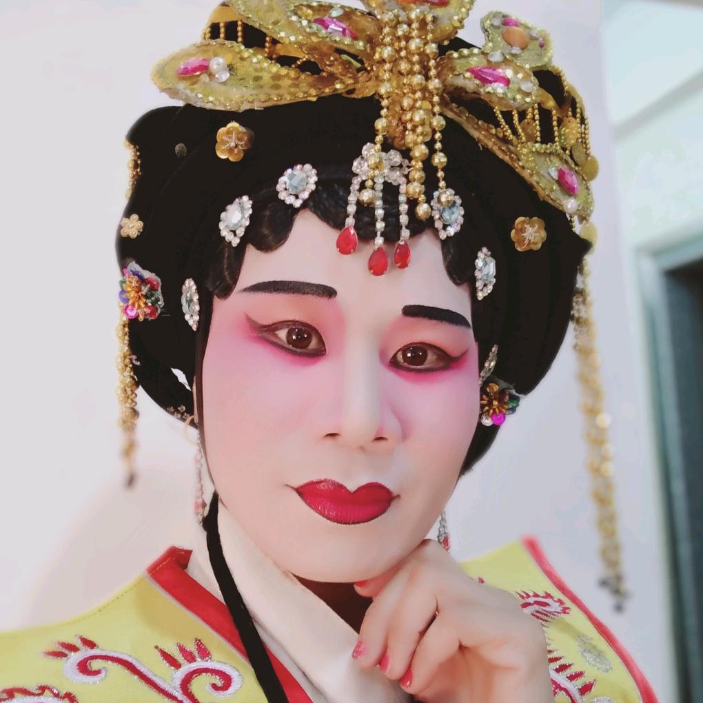 青艺高甲小霞