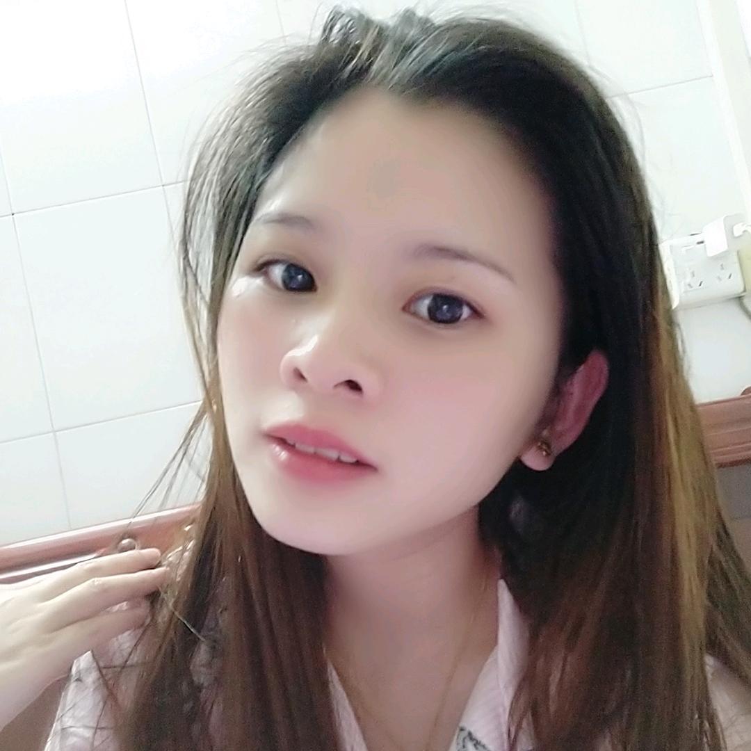 依丫丫童装店