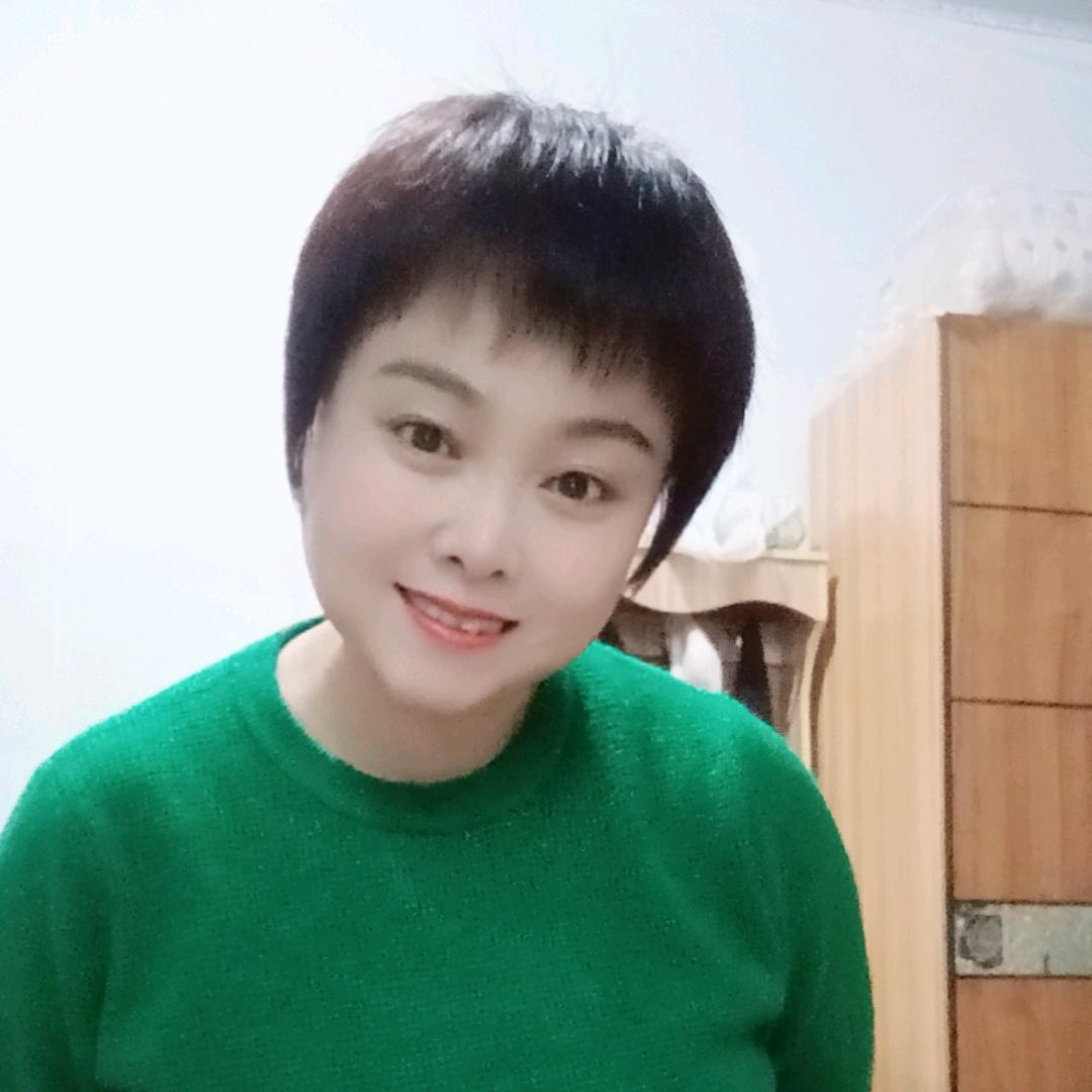 韩英