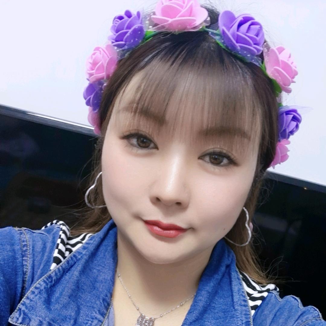 妮宝吃喝玩乐