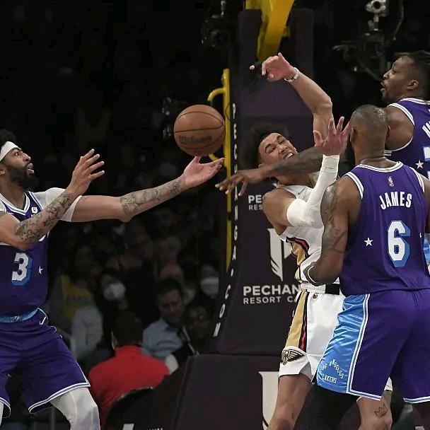 亲春永远在扯淡