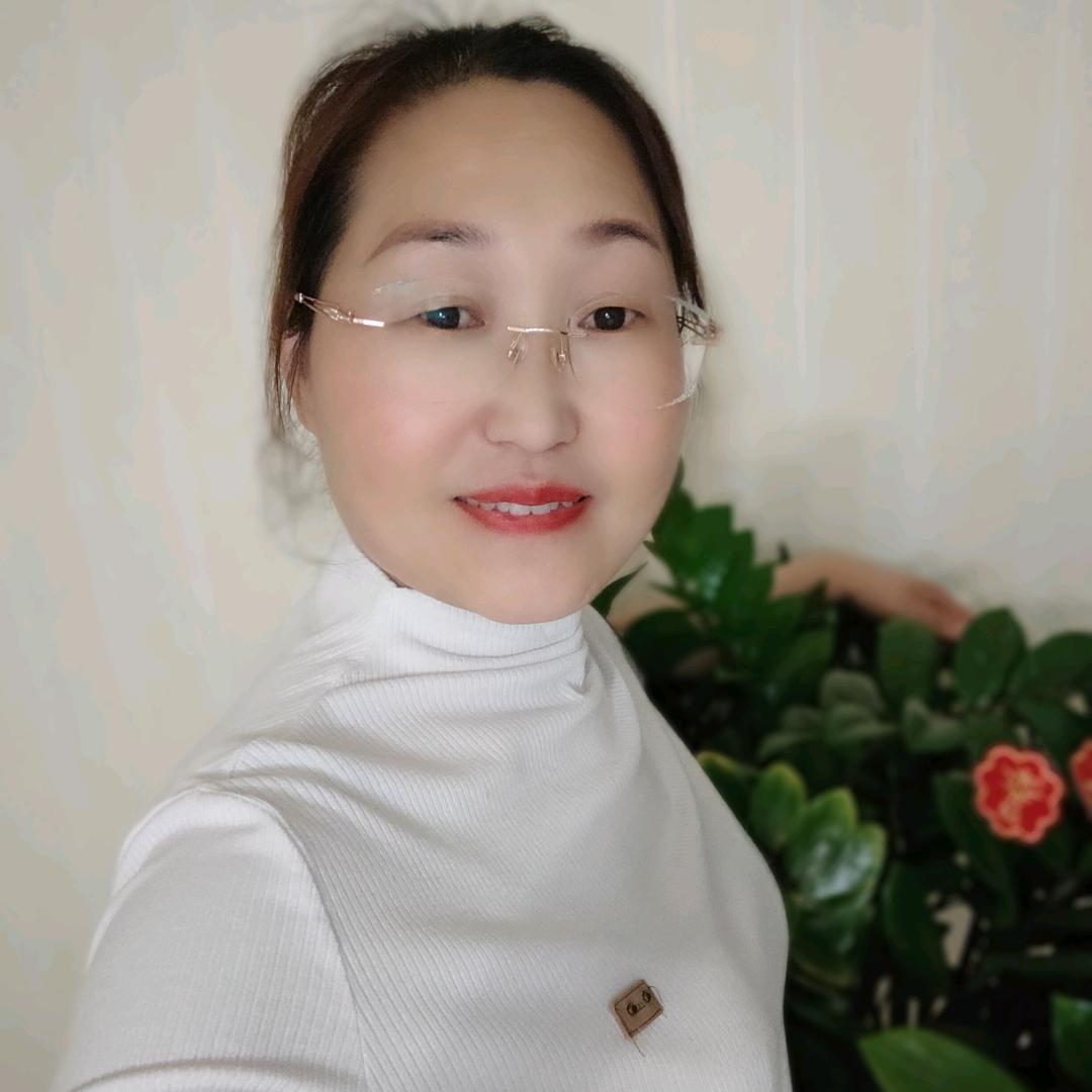 英儿🧸