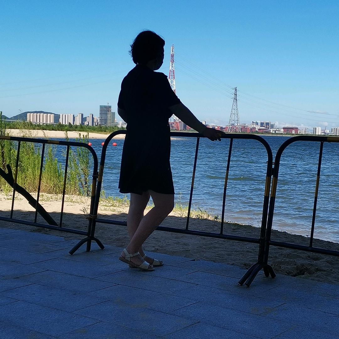 春晓，叉车哥