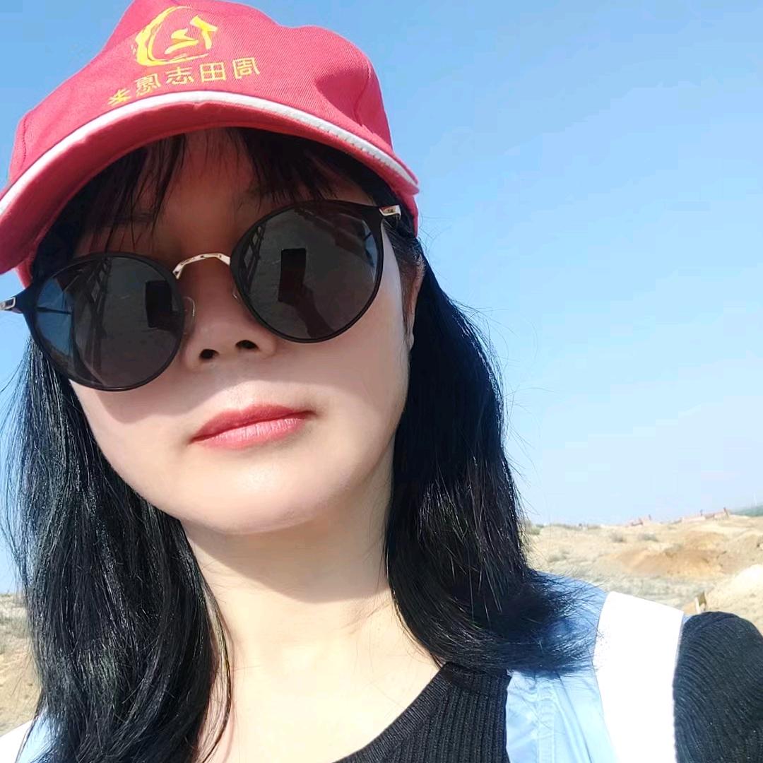 张伟英