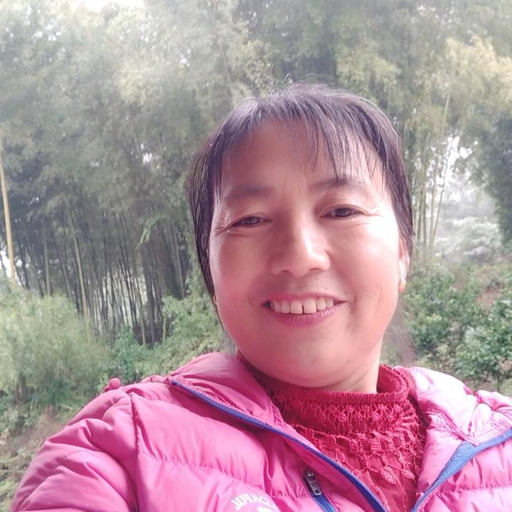 一位快乐的农村六零后大姐