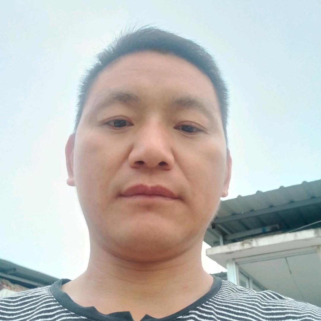 专业贴地板砖