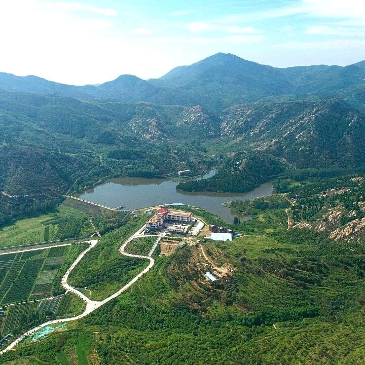 戴眼镜==\==教授