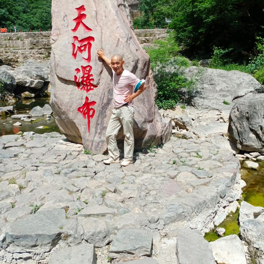 为了生活，奋斗吧小伙