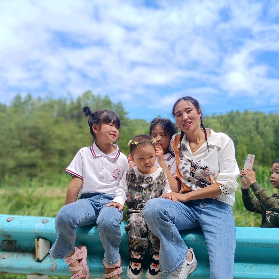 🌺一生有你们🌺