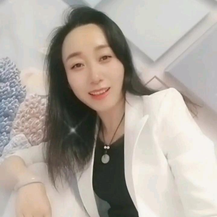 杨丽