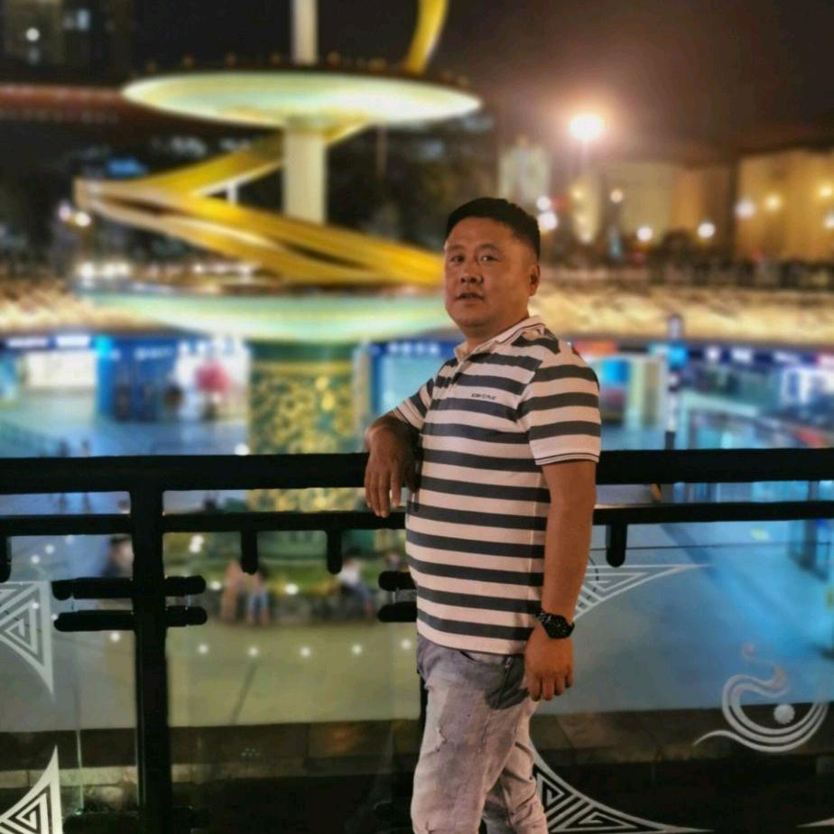 黑黑