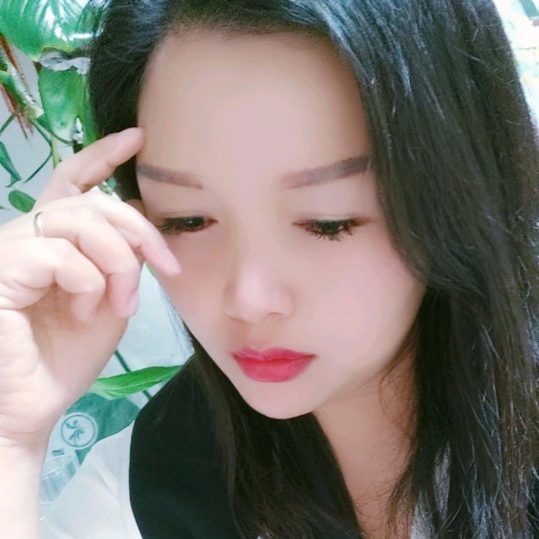 娜娜美甲美睫..