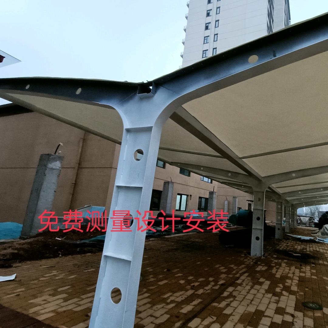 户外遮阳电动推拉雨篷膜结构停车棚源头厂家