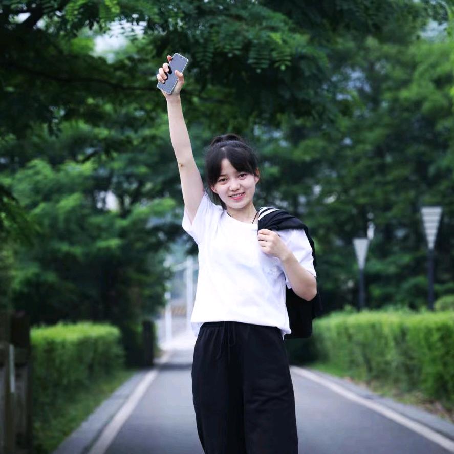 汶川重生🌻小红姐姐