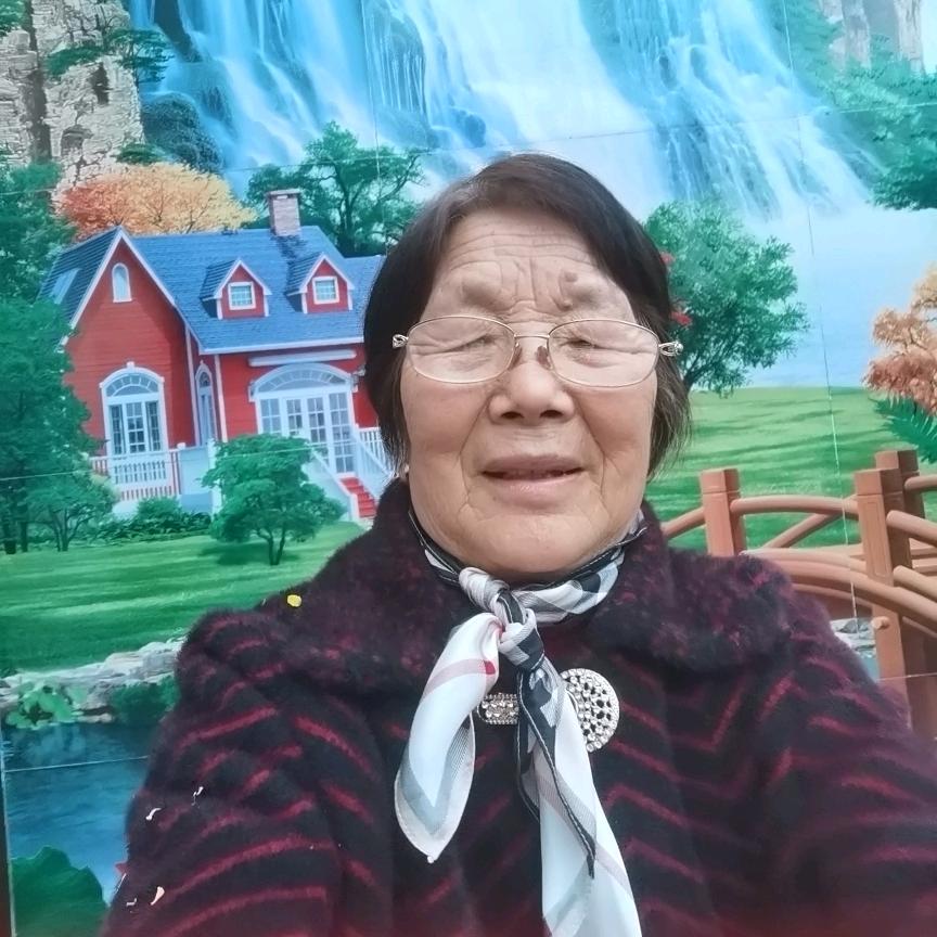 刘美荣八点左右开播谢谢大家的支持开播开播