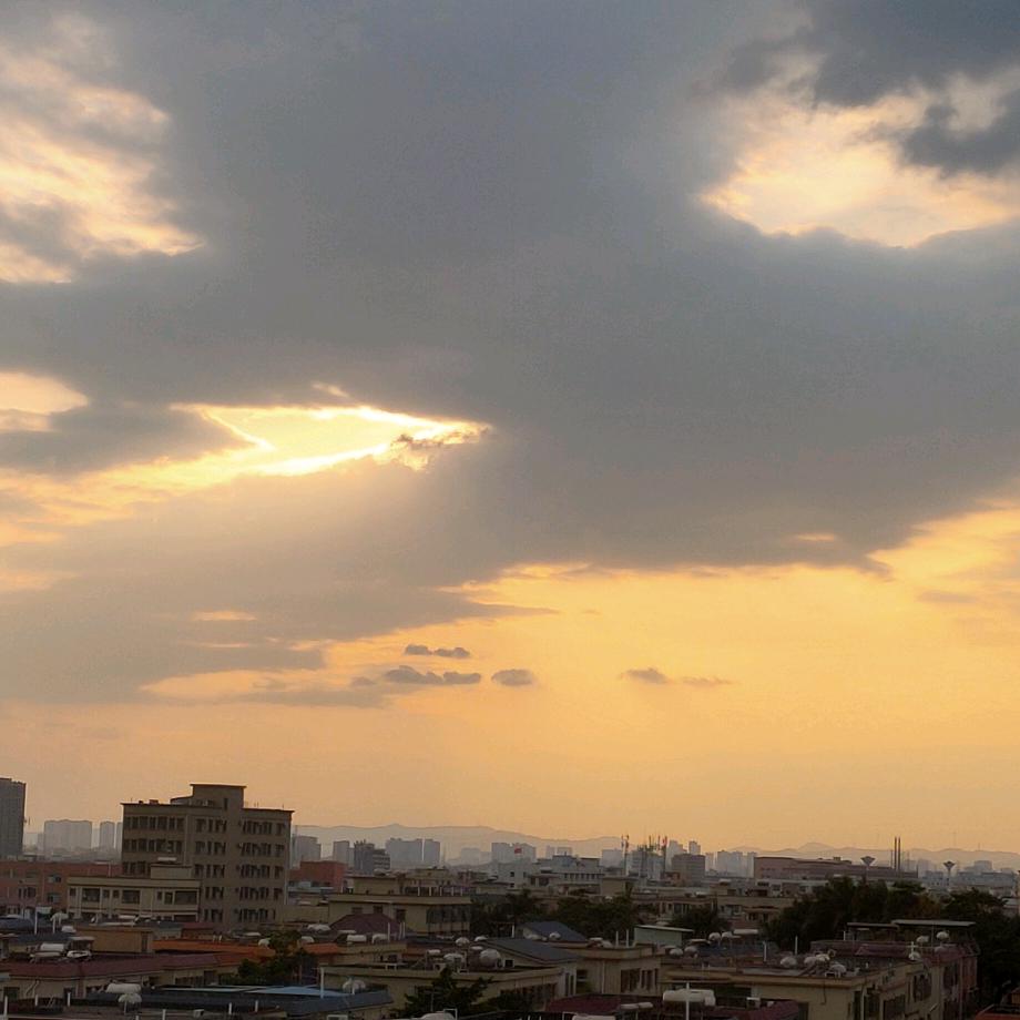 🌈💨忘不掉的过去。