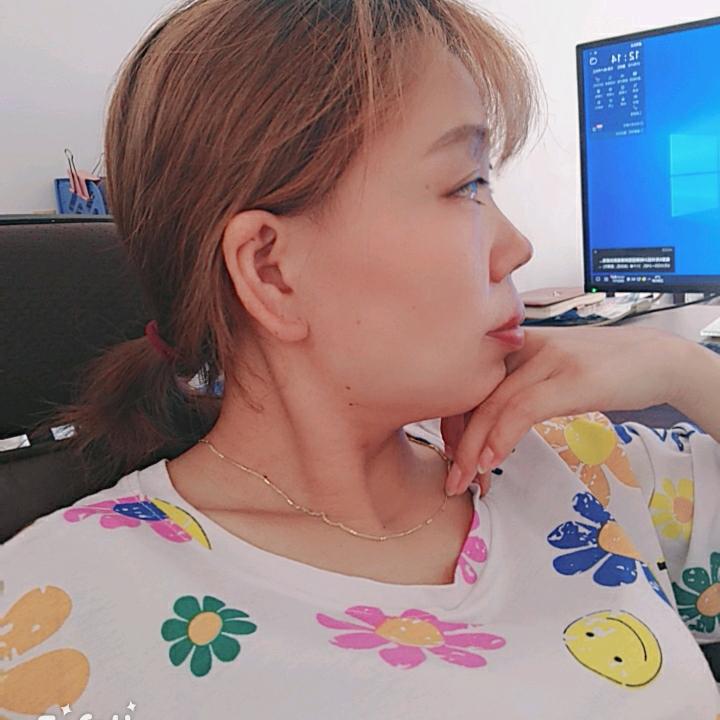 诺依😉纽扣麻麻