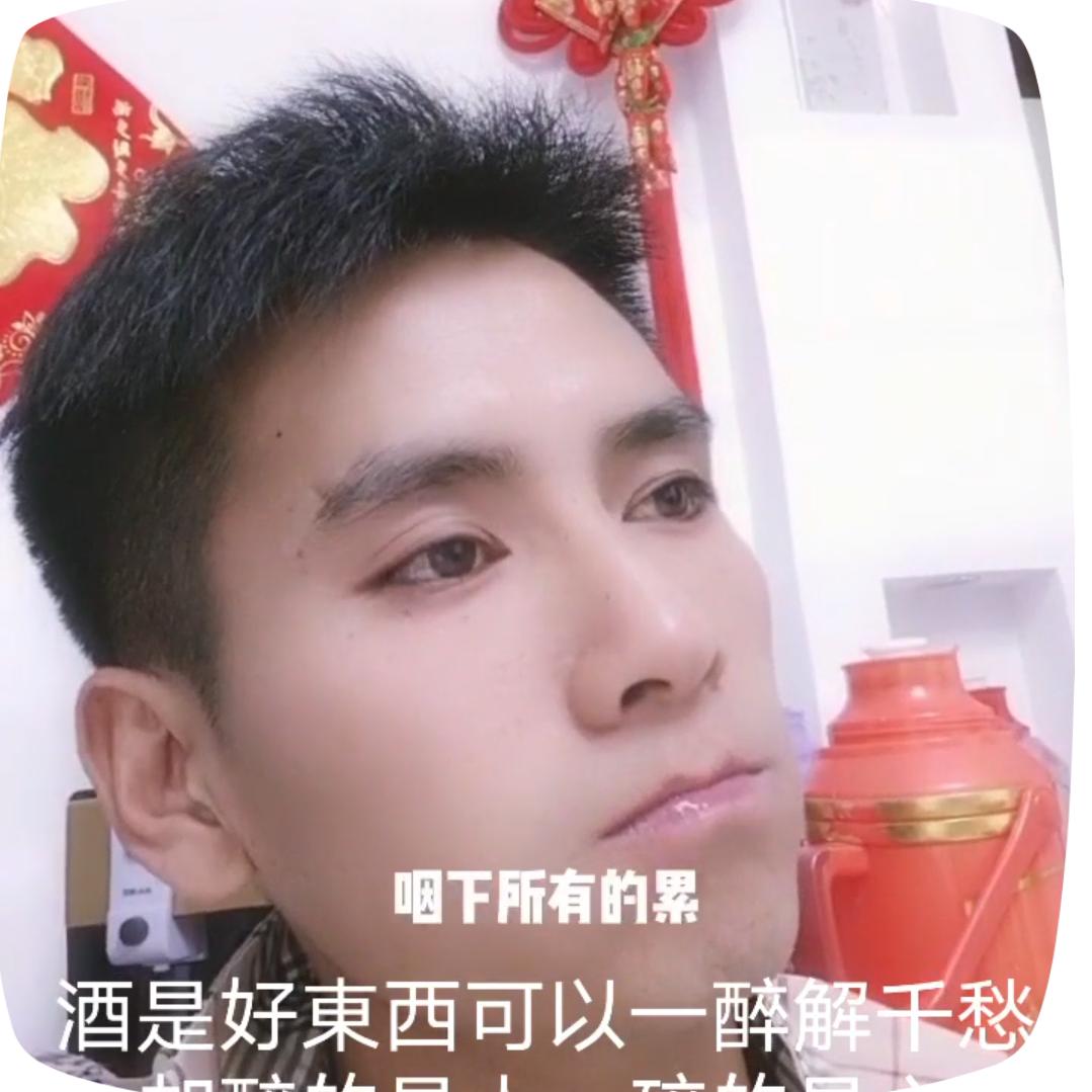 ★你爱我像谁★