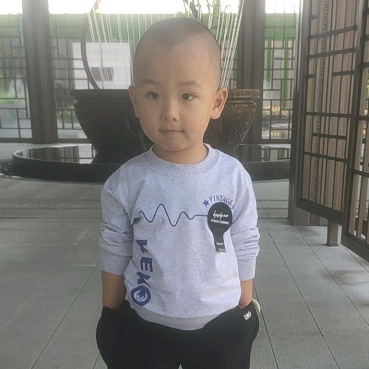 何姐姐@959414023，