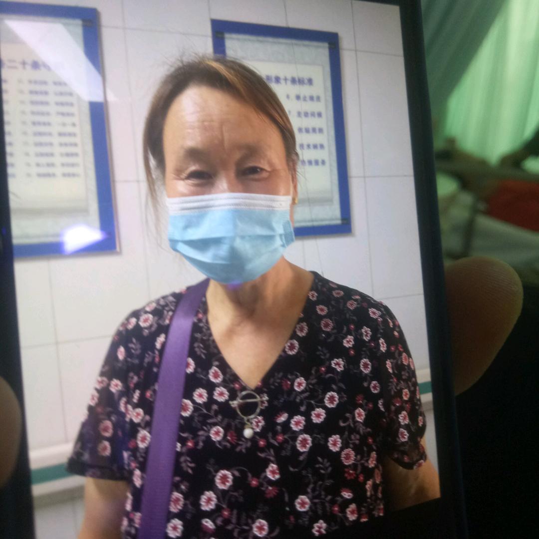 鑫龙他老娘来了