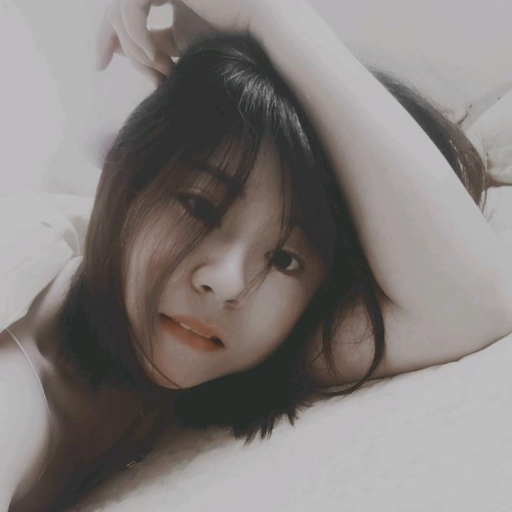 𝓒𝓱𝓮𝓷☘︎︎