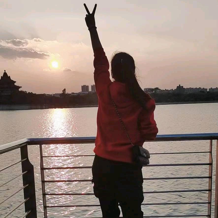 向日葵丶只为太阳盛开1240766167