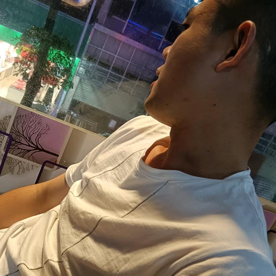 为什么相信卖拐的  不相信正义