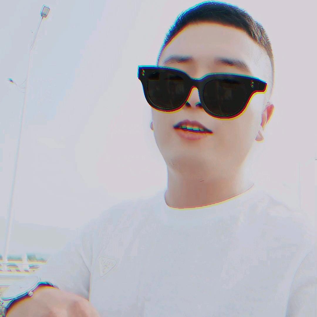 傲慢的小爷们