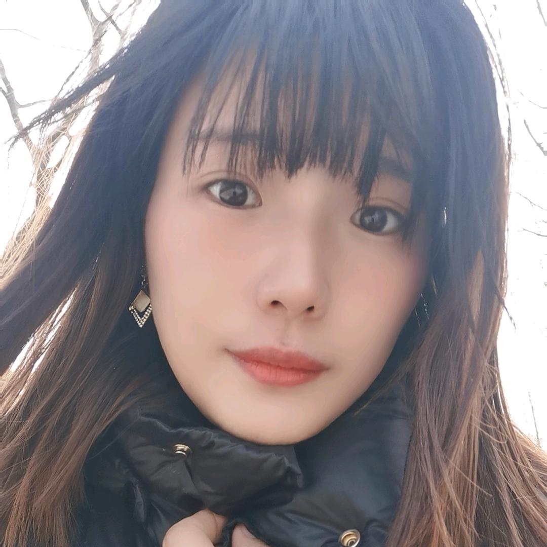 谁的烟熏妆