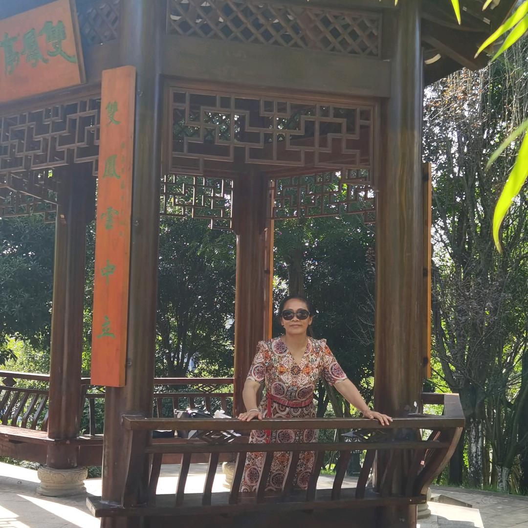 爱像阳光暖我心