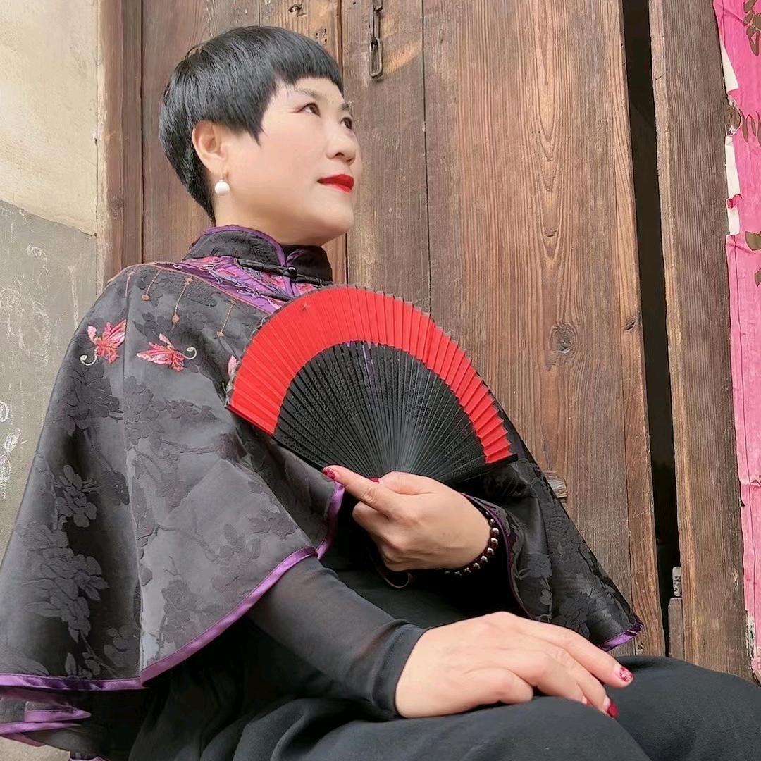 红玲