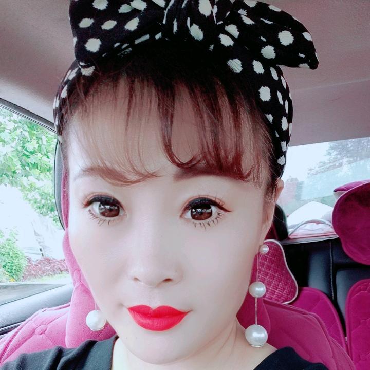 喜欢唱歌的女孩👧