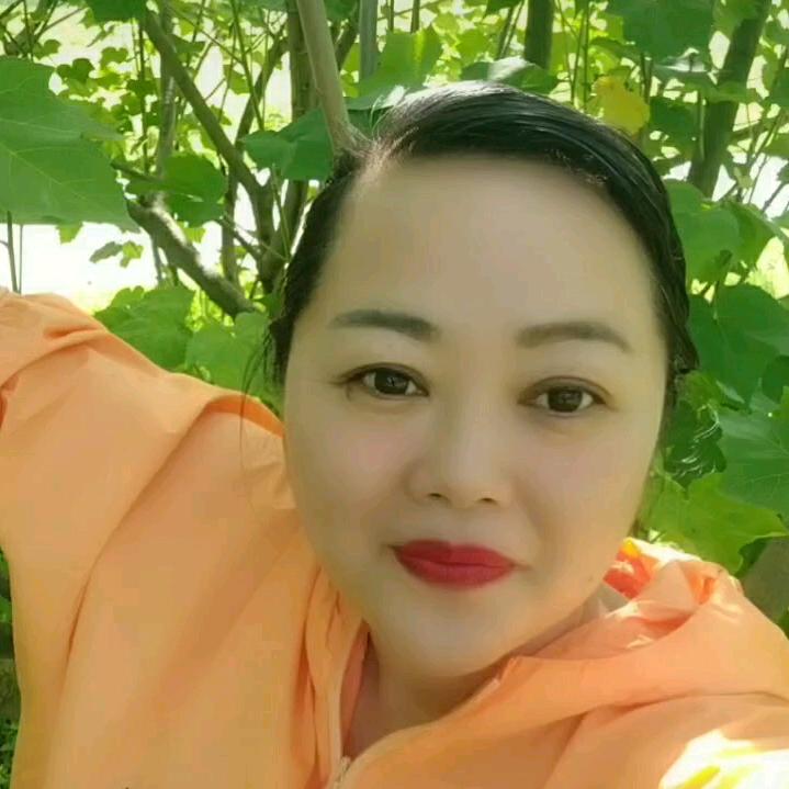 淡若秋荷（上高步行街鞋佬)