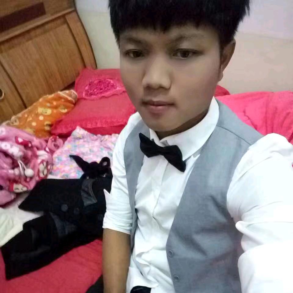 阿龙