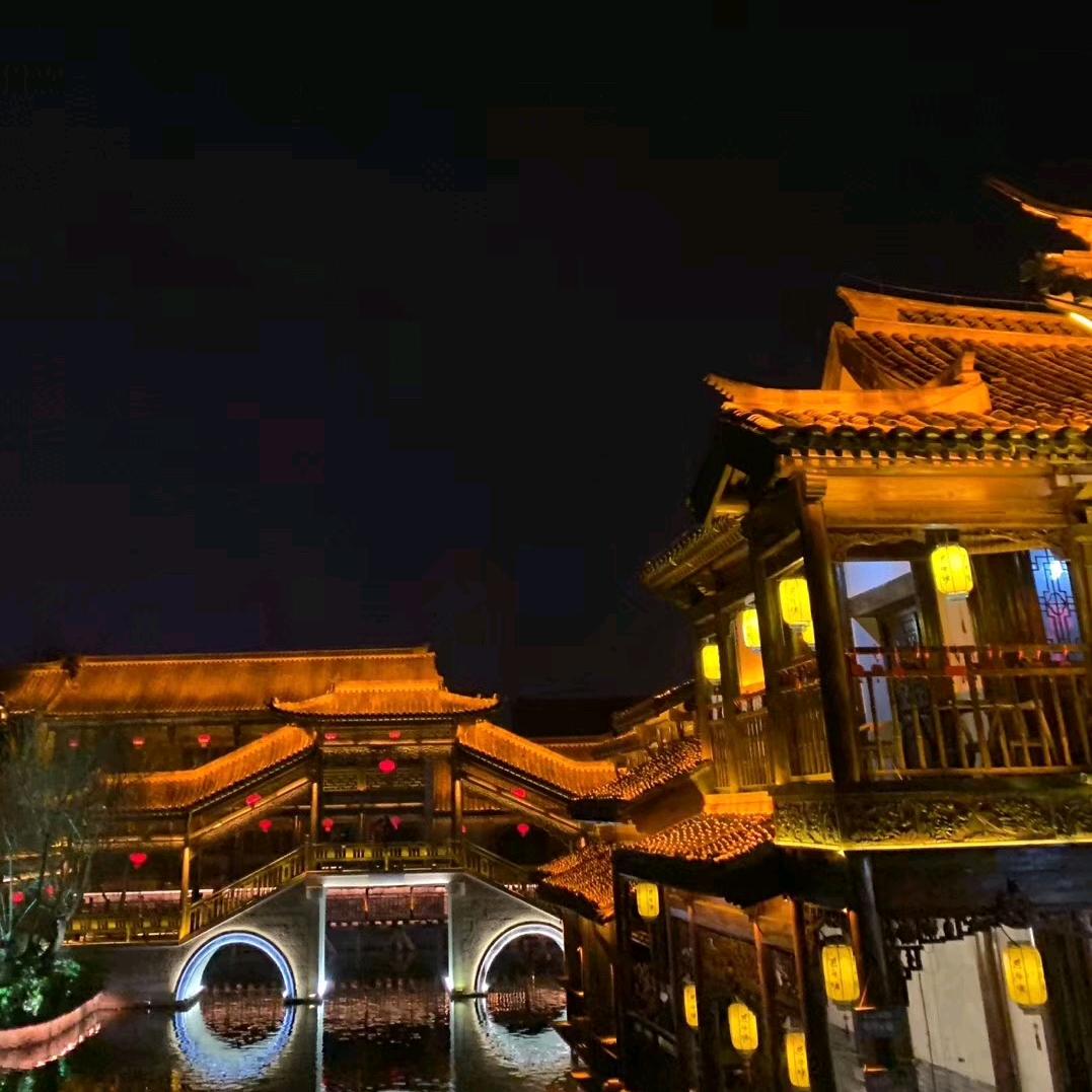 小胖.