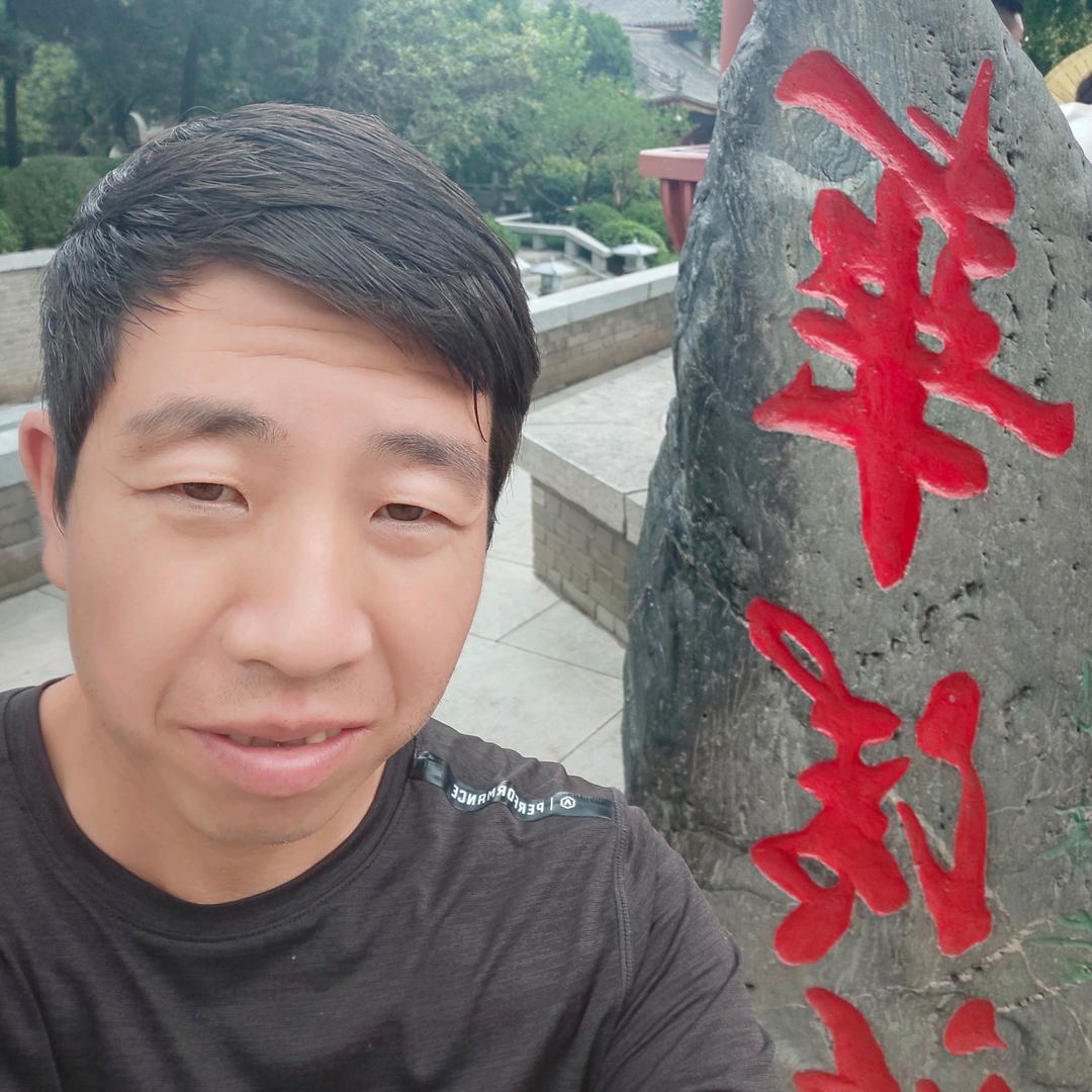 用户6151605256997天囍