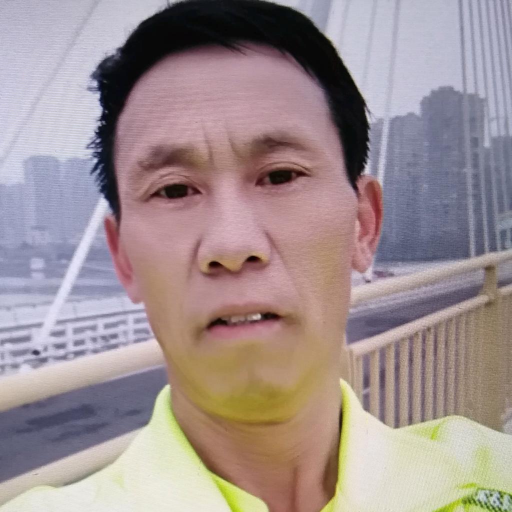 光荣绽放